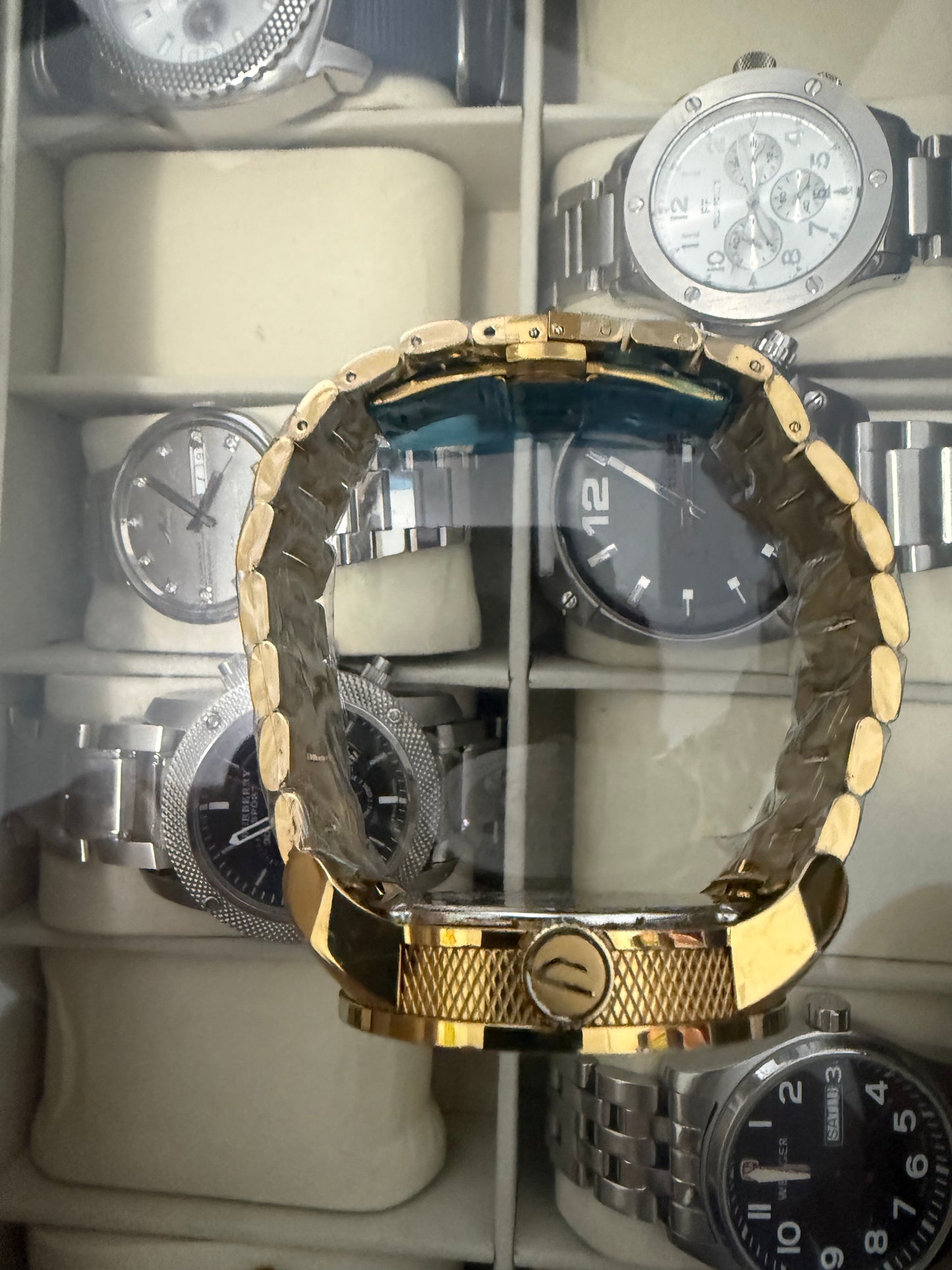 Diesel Gold Dial Stainless Steel Bracelet Quartz Fashion Men's Wristwatch DZ1466