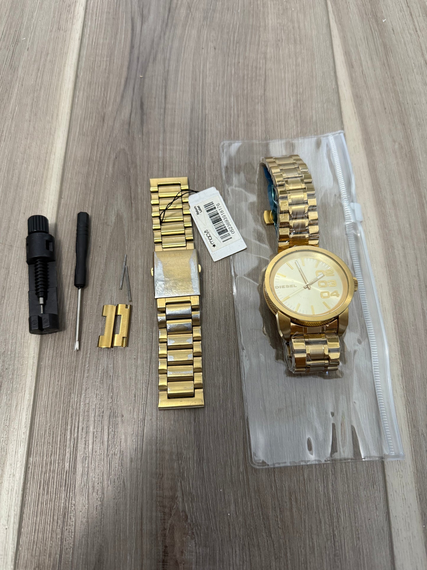 Diesel Gold Dial Stainless Steel Bracelet Quartz Fashion Men's Wristwatch DZ1466