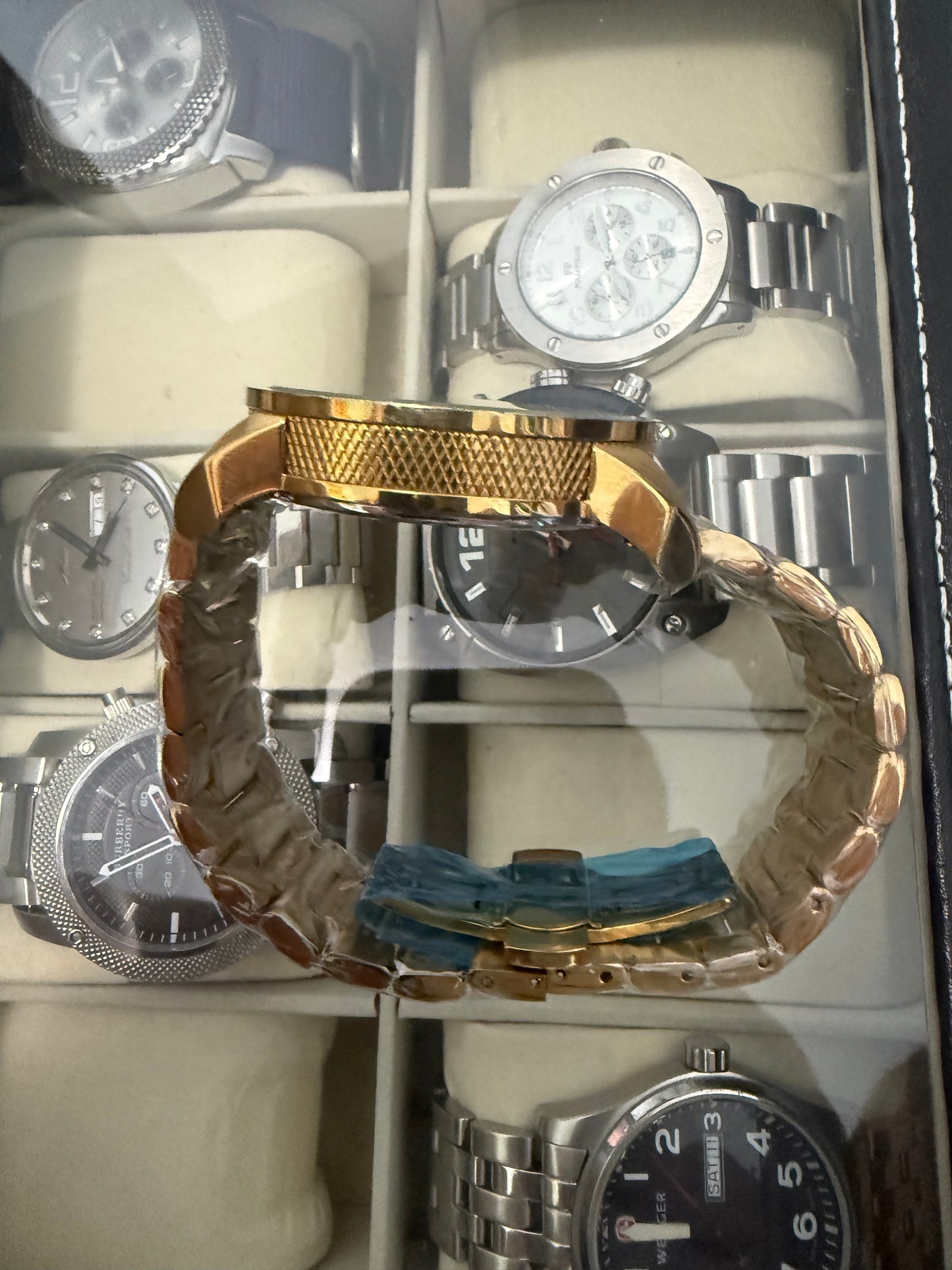 Diesel Gold Dial Stainless Steel Bracelet Quartz Fashion Men's Wristwatch DZ1466