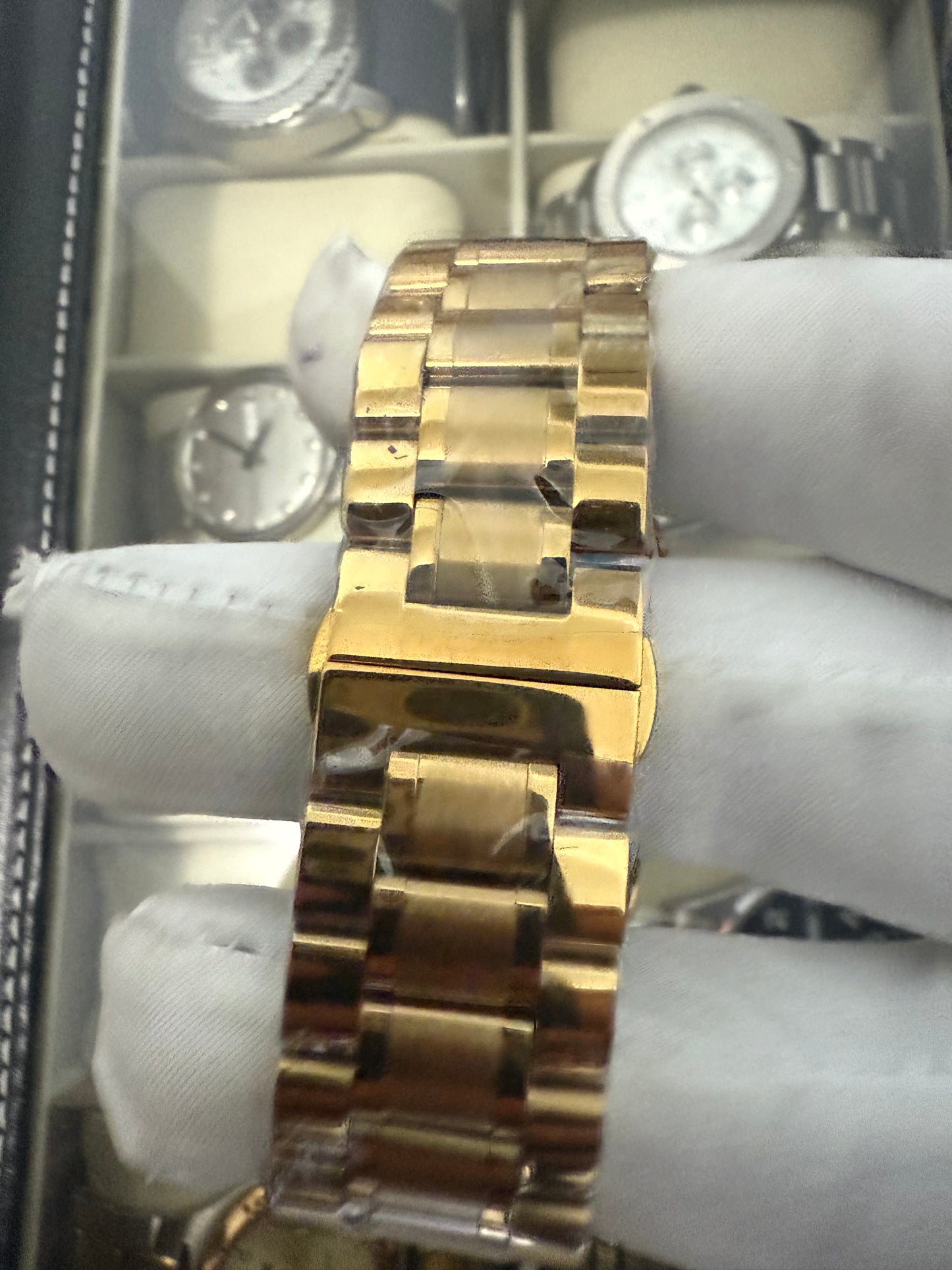 Diesel Gold Dial Stainless Steel Bracelet Quartz Fashion Men's Wristwatch DZ1466