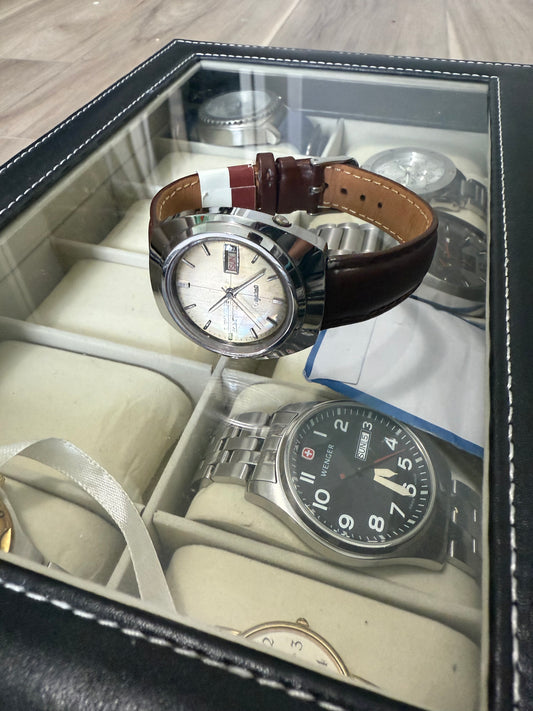 Vintage Lever DX Crystal Automatic 25 Jewels Day-Date Men’s rare Japan watch