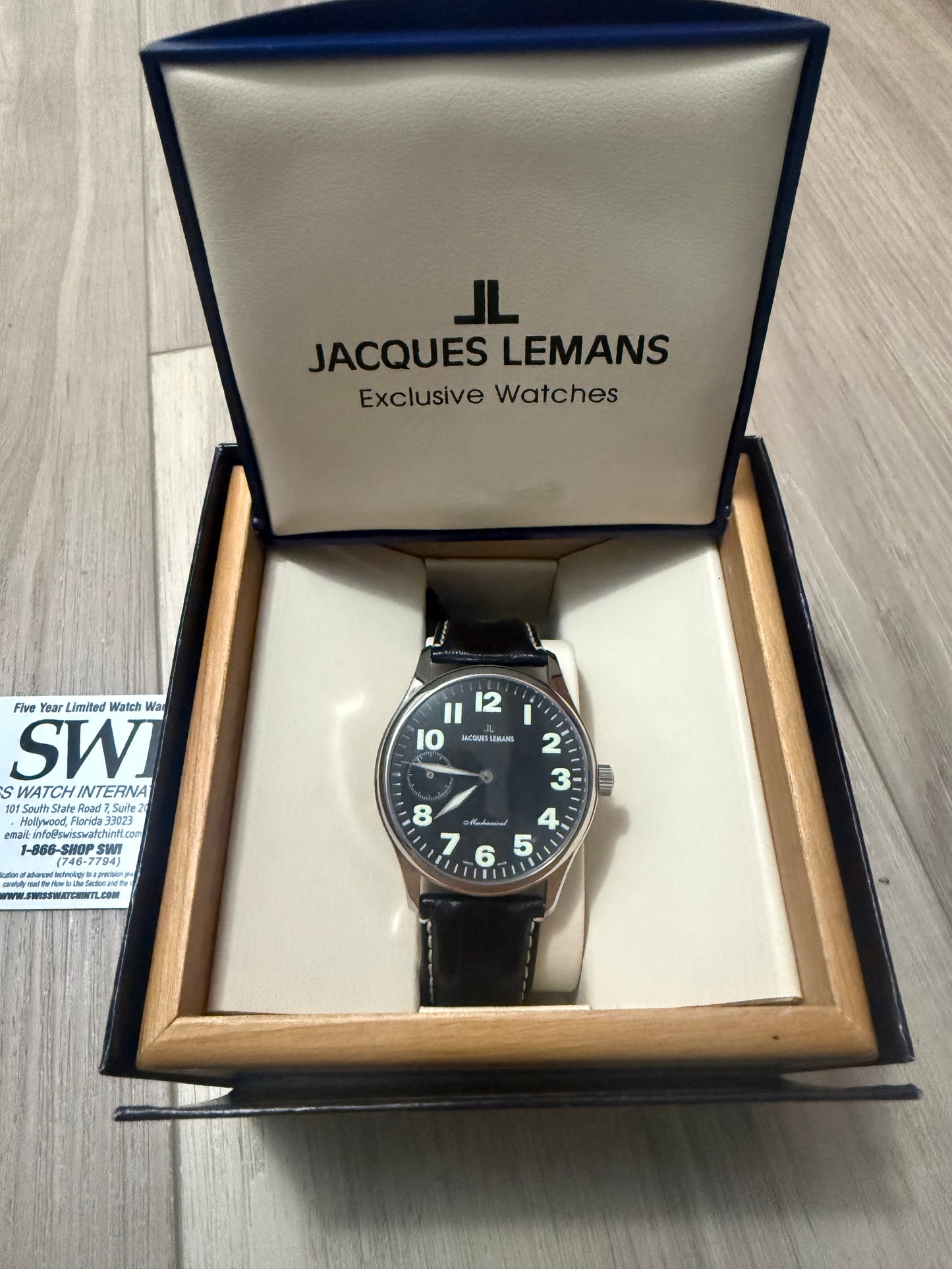 Jacques lemans men’s wristwatch