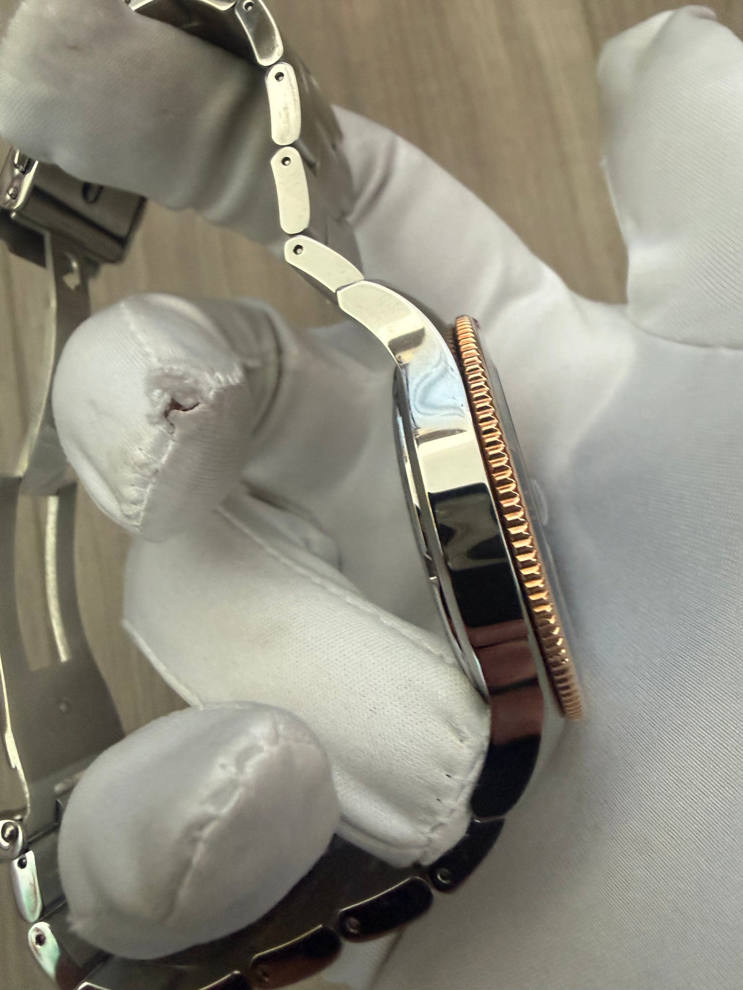 glycine mens combat sub gmt 42mm quartz watch